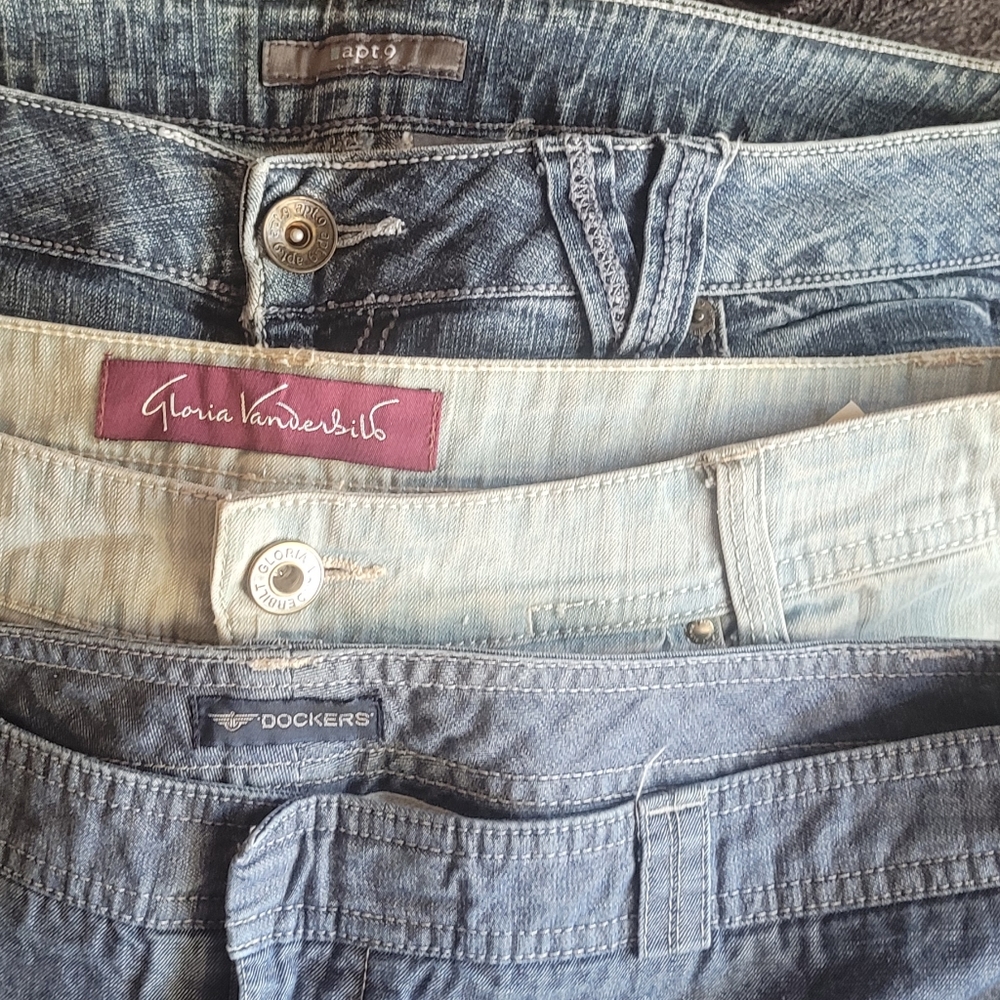 Apt 9  Capris 3x10